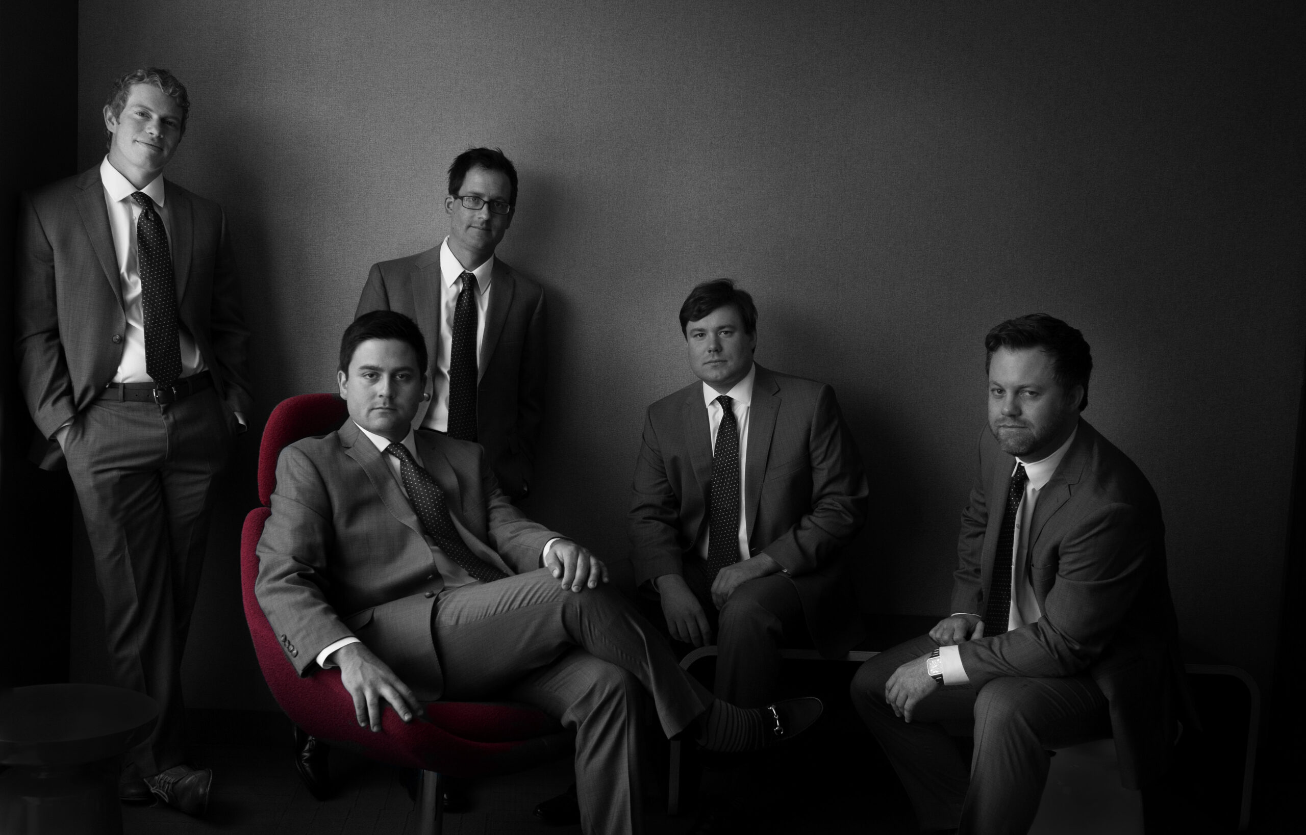 A pose of the groomsmen. This is an example of a dramatic wedding pose. 